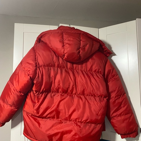 Men's Red Puffer Jacket - Picture 4 of 4